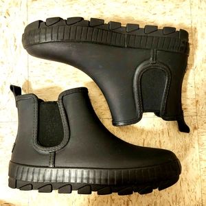 Matte Black Sperry Torrent Chelsea Boot Womens Size 8.5